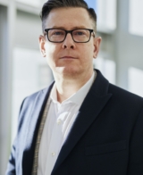 pexels-linkedin-sales-navigator-2182970